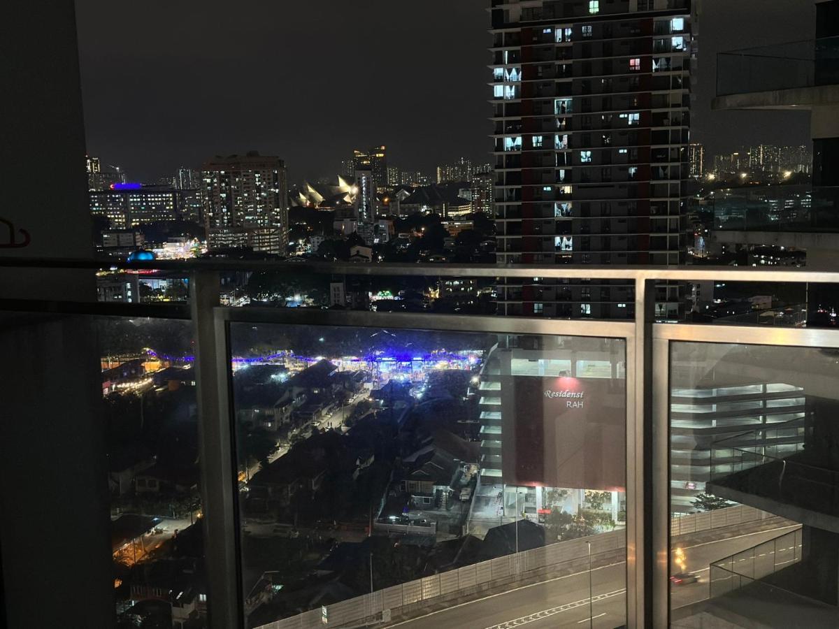 Summer Suites Klcc By Purple Orchid Kuala Lumpur Esterno foto