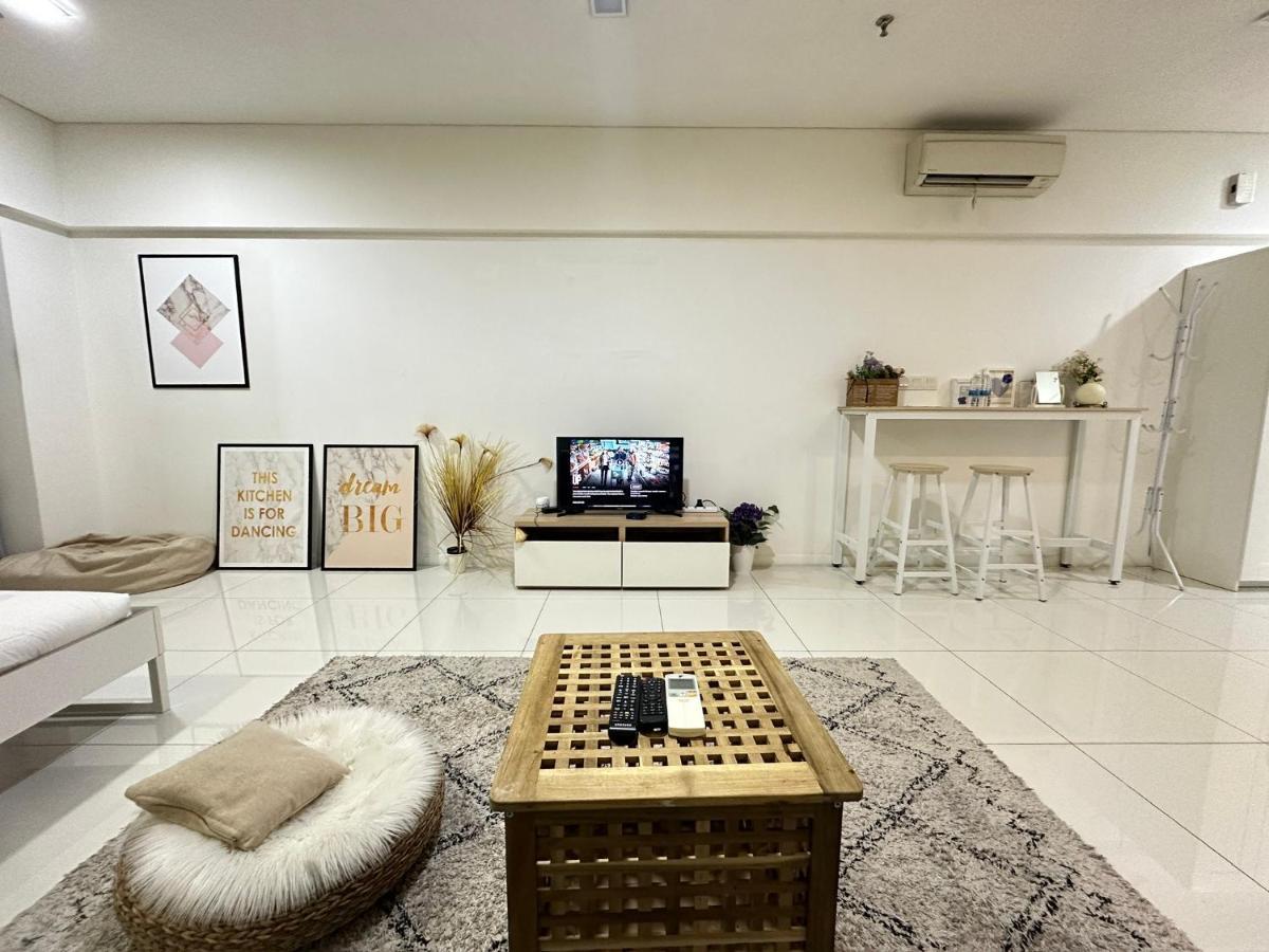 Summer Suites Klcc By Purple Orchid Kuala Lumpur Esterno foto