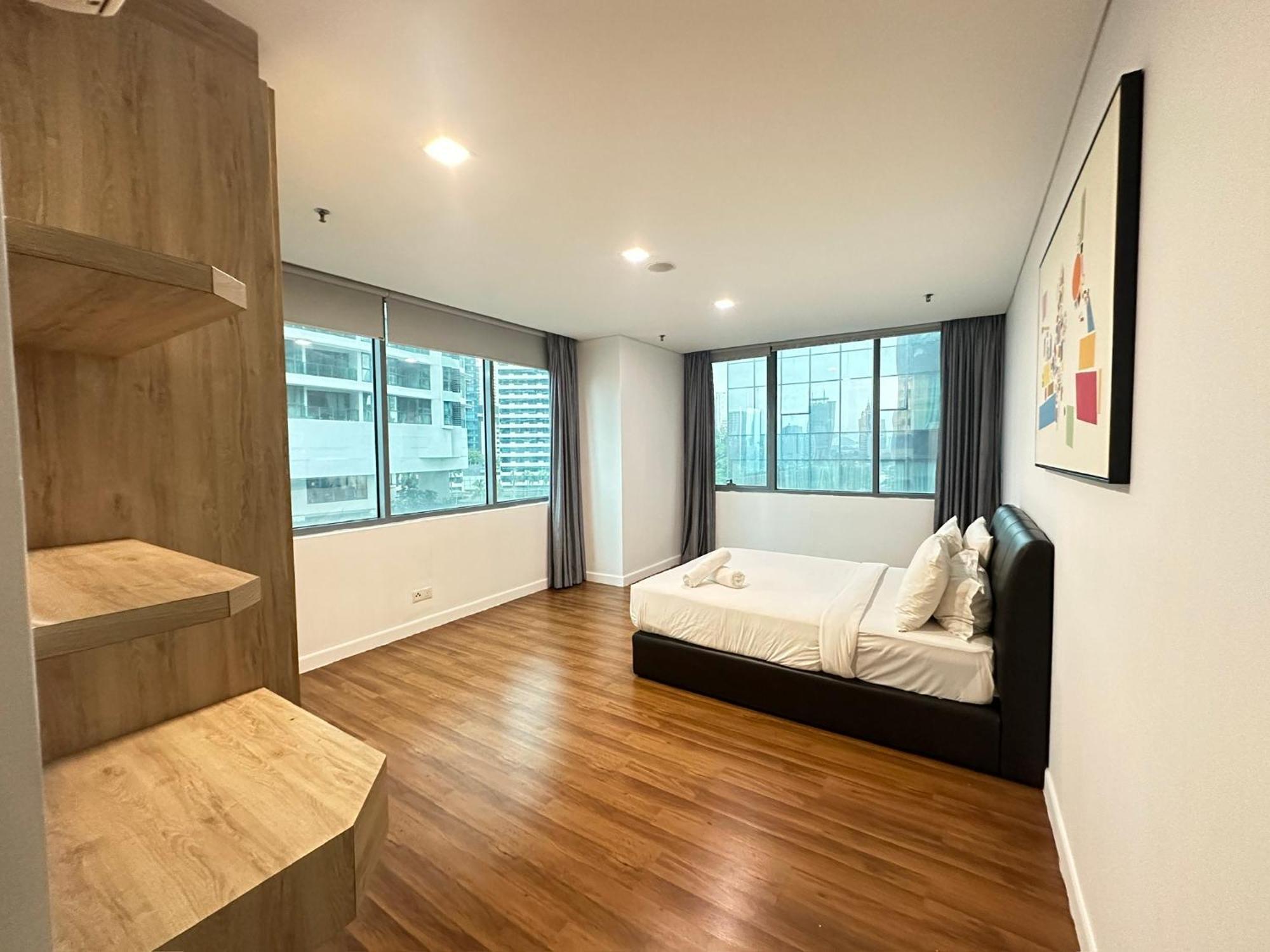 Summer Suites Klcc By Purple Orchid Kuala Lumpur Esterno foto