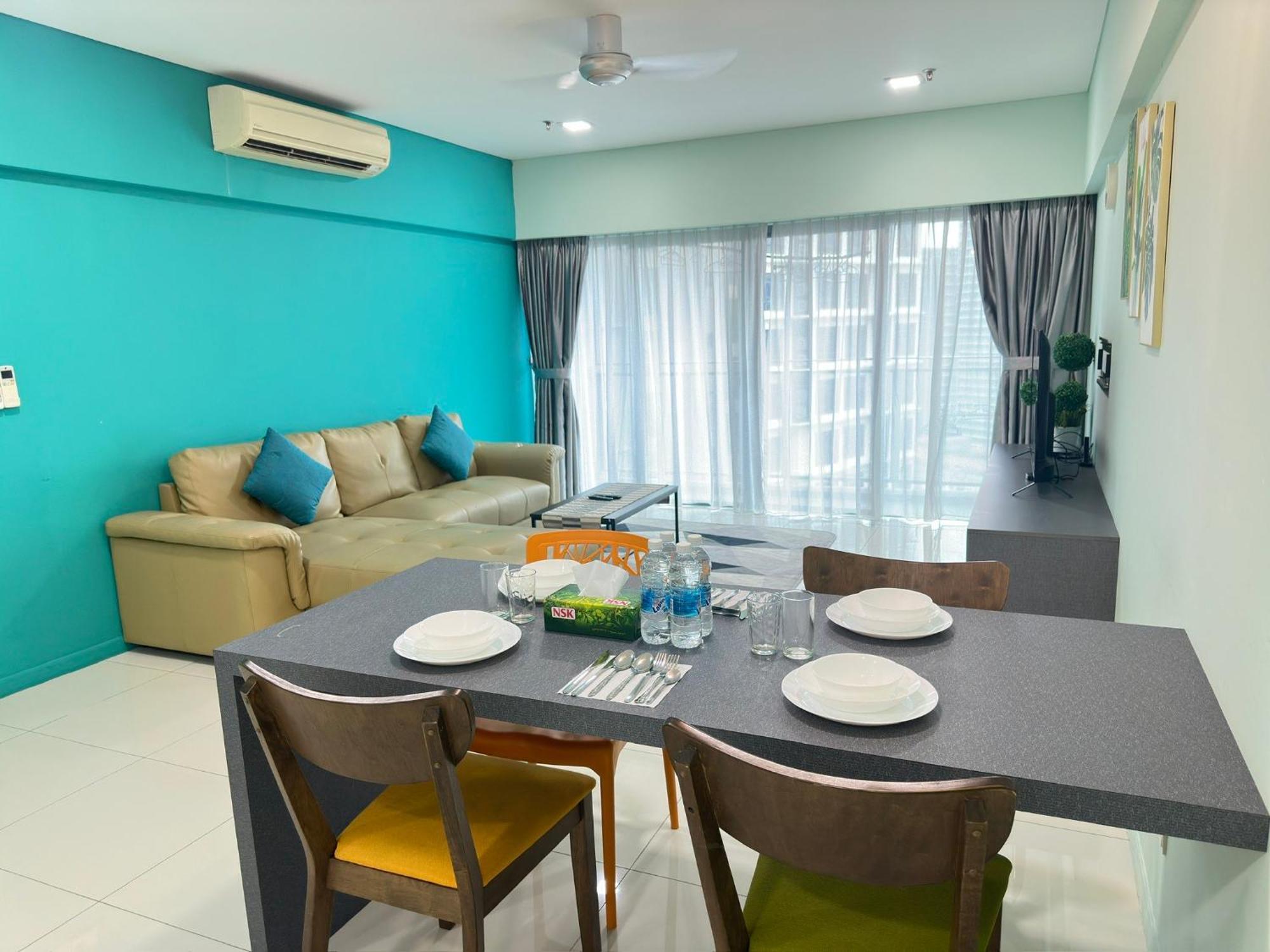 Summer Suites Klcc By Purple Orchid Kuala Lumpur Esterno foto