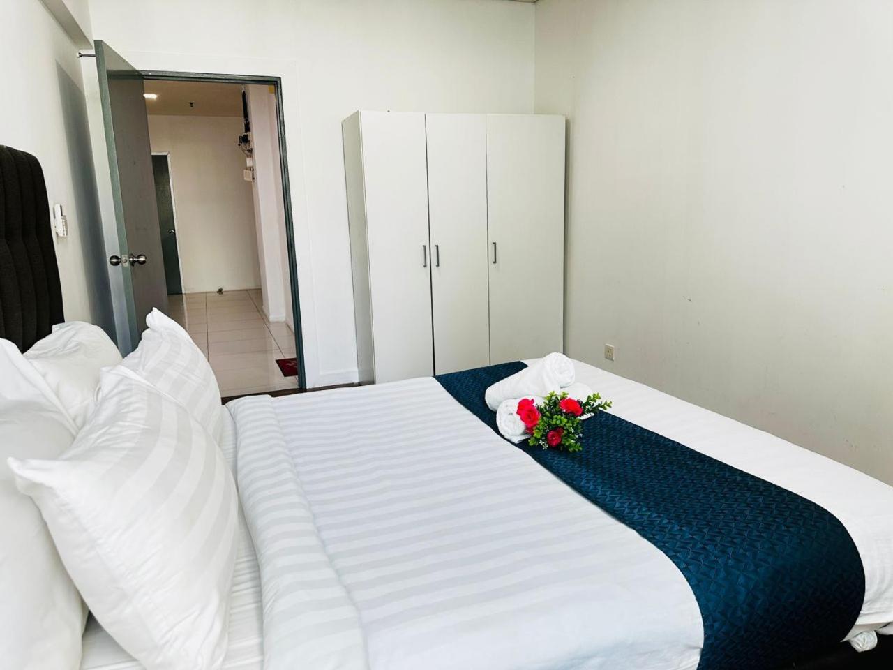 Summer Suites Klcc By Purple Orchid Kuala Lumpur Esterno foto