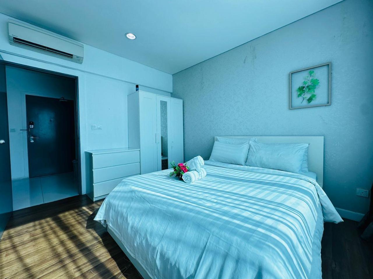 Summer Suites Klcc By Purple Orchid Kuala Lumpur Esterno foto
