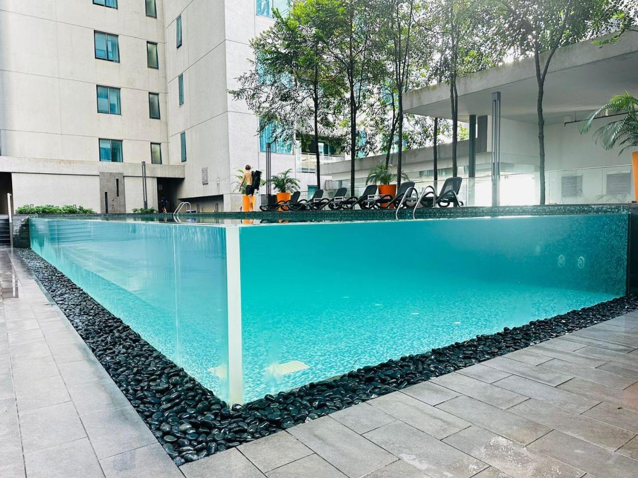 Summer Suites Klcc By Purple Orchid Kuala Lumpur Esterno foto