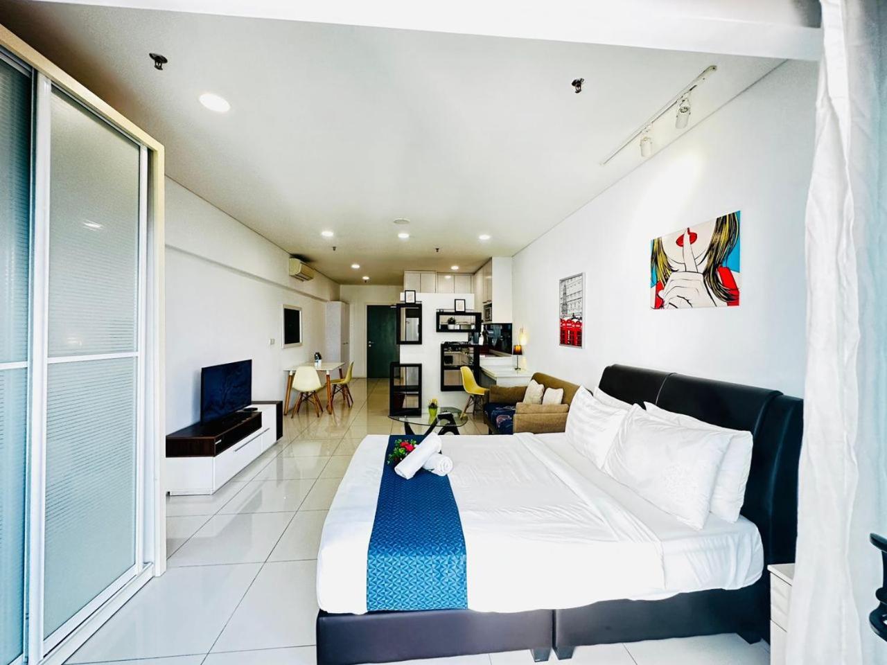 Summer Suites Klcc By Purple Orchid Kuala Lumpur Esterno foto